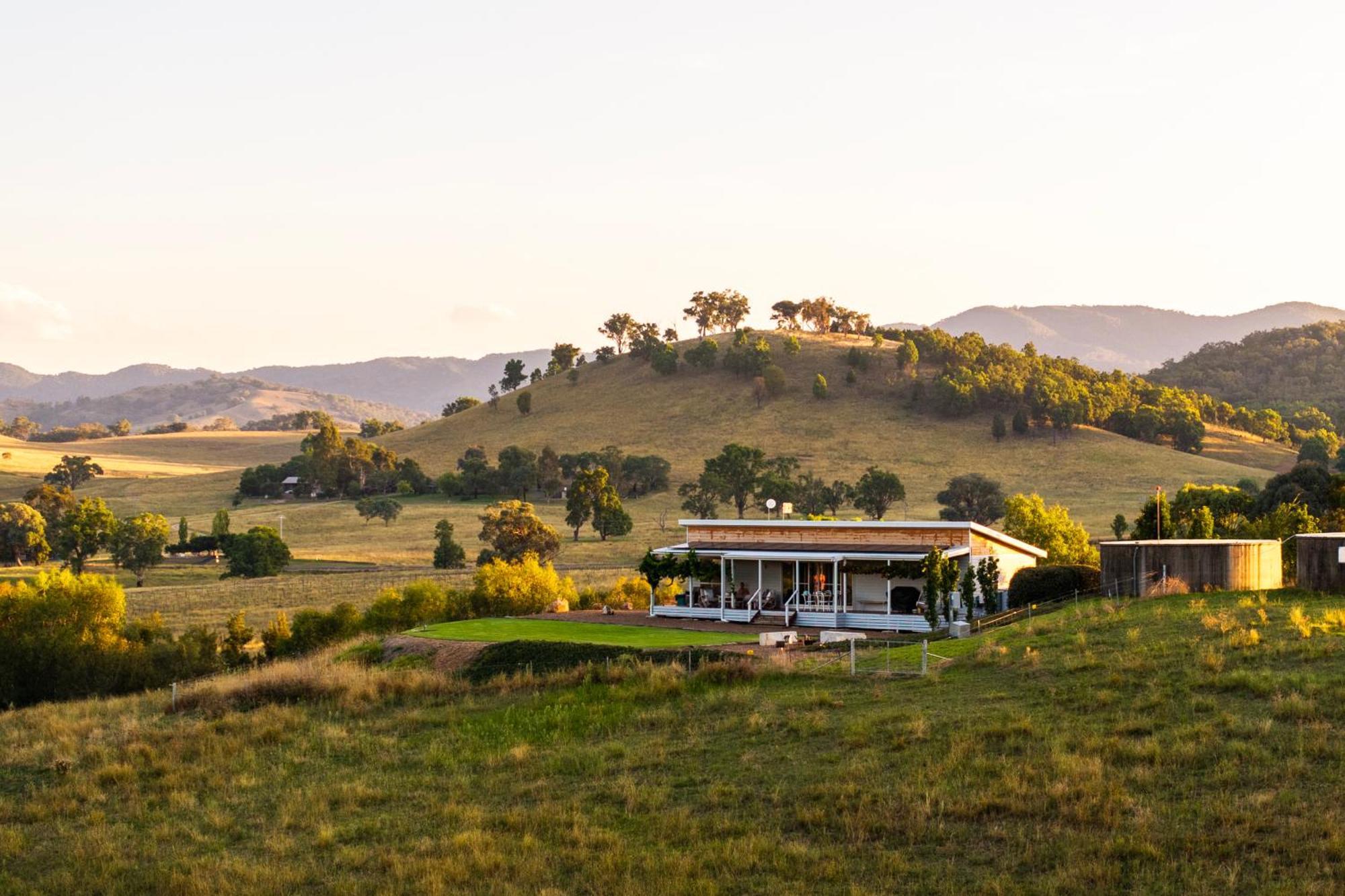 Stay In Mudgee The Grove, The Church, And Premium Private Homestead Buitenkant foto